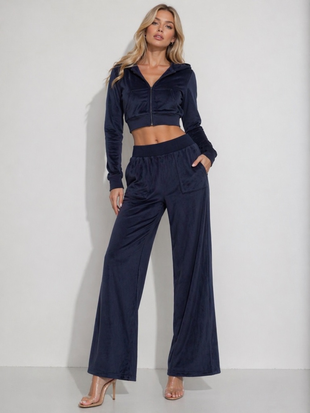 AKIRA Navy Velour 2-Piece Set – Crop Hoodie & Wide Leg Pants – Size S NWT